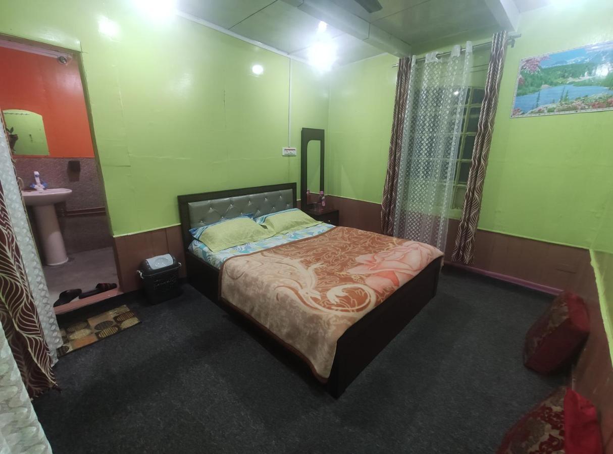 Lakeside Homestay Srinagar Екстер'єр фото