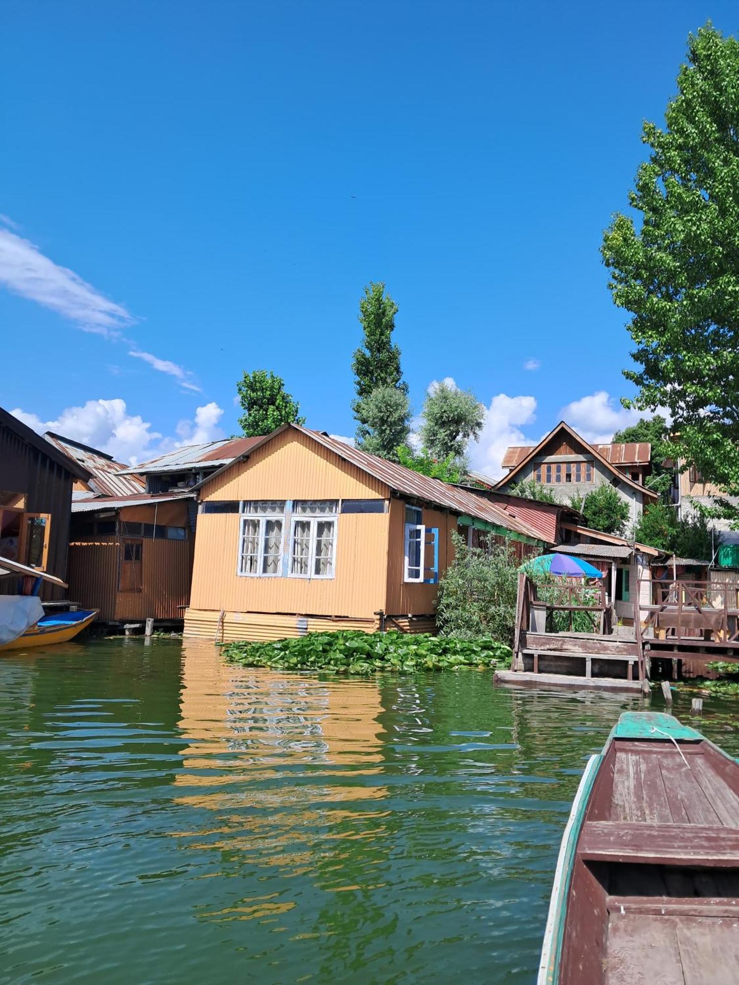 Lakeside Homestay Srinagar Екстер'єр фото